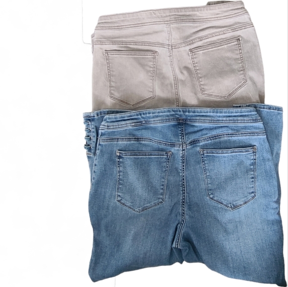 Chico's Lot of 4 Woman's jeans - Picture 2 of 16